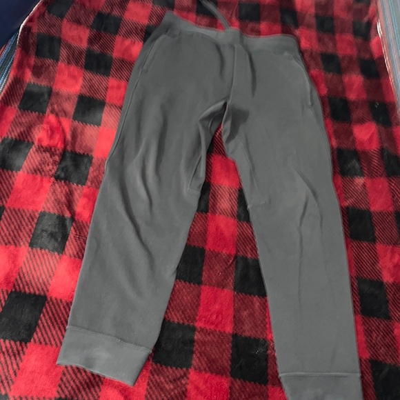 lululemon athletica Other - Lululemon pans men